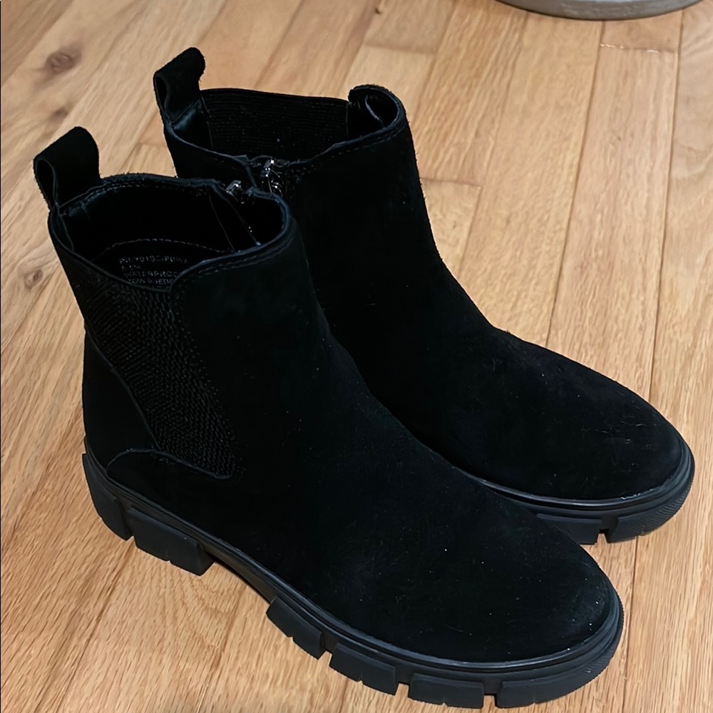 Aqua College “Priya” waterproof Chelsea Boots